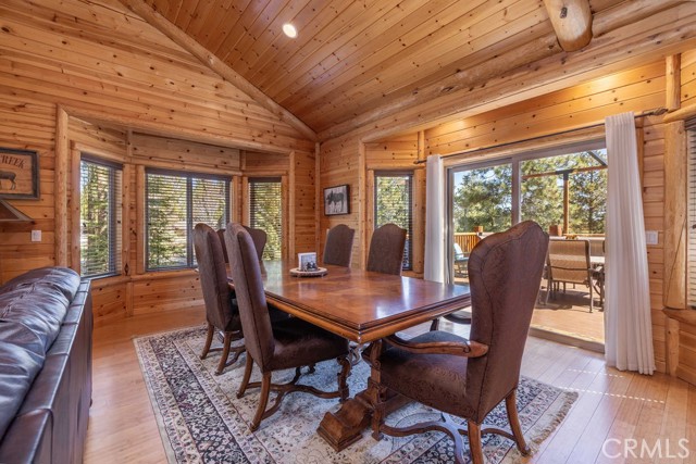 Detail Gallery Image 20 of 67 For 1046 Heritage, Big Bear City,  CA 92314 - 5 Beds | 4/1 Baths