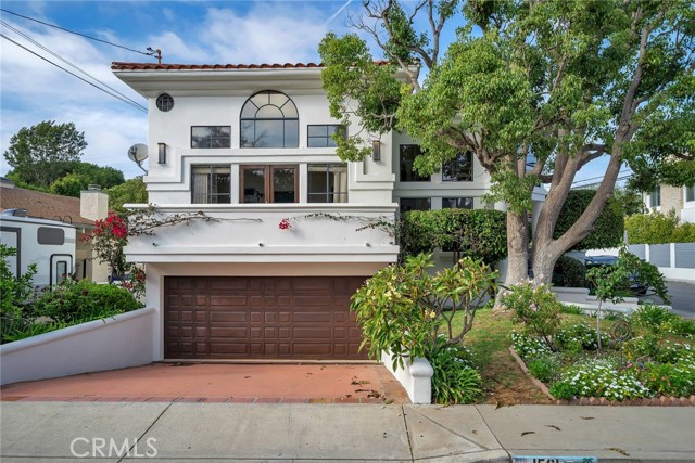 1561 Nelson Avenue, Manhattan Beach, California 90266, 5 Bedrooms Bedrooms, ,4 BathroomsBathrooms,Residential,Sold,Nelson,SB21223116