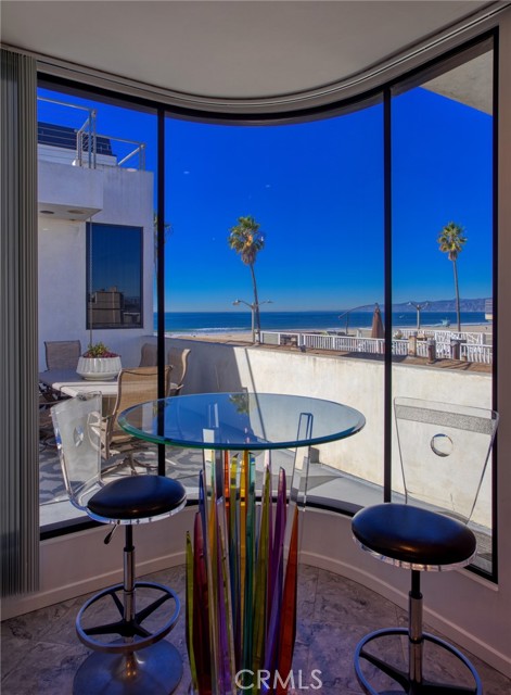 Detail Gallery Image 22 of 44 For 3007 Ocean Front Walk, Venice,  CA 90291 - 3 Beds | 3 Baths