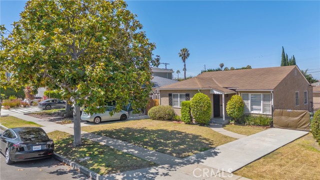 2939 Kelton Avenue, Los Angeles CA: https://media.crmls.org/medias/52314467-21b5-4744-bac2-040a8295c4e2.jpg