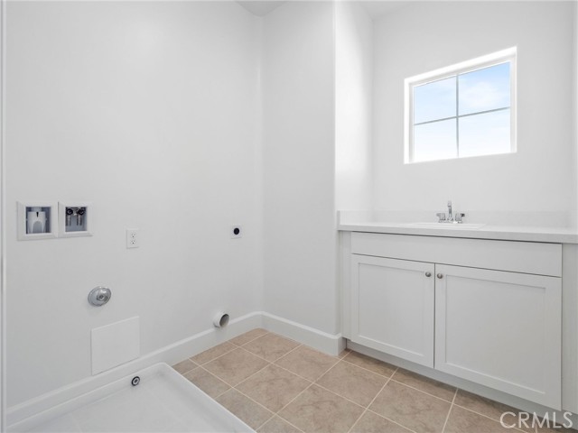 Detail Gallery Image 16 of 18 For 1060 Terra Way, San Luis Obispo,  CA 93405 - 3 Beds | 2/1 Baths