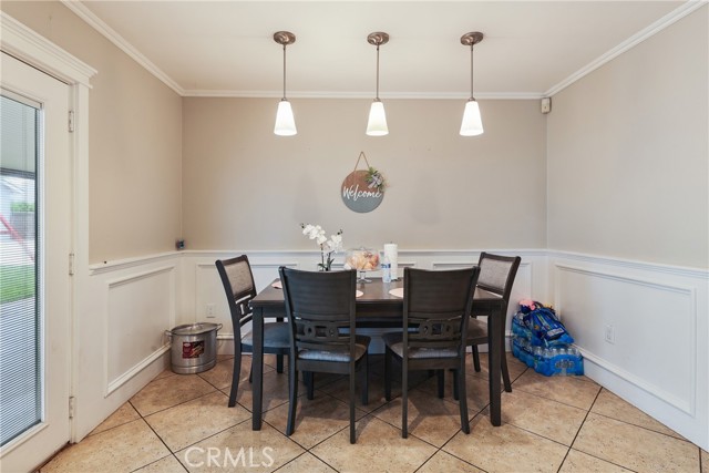 8963 Bold Ruler Lane, Jurupa Valley CA: https://media.crmls.org/medias/52323be6-0ce8-4e4e-b199-b7a32631dc84.jpg
