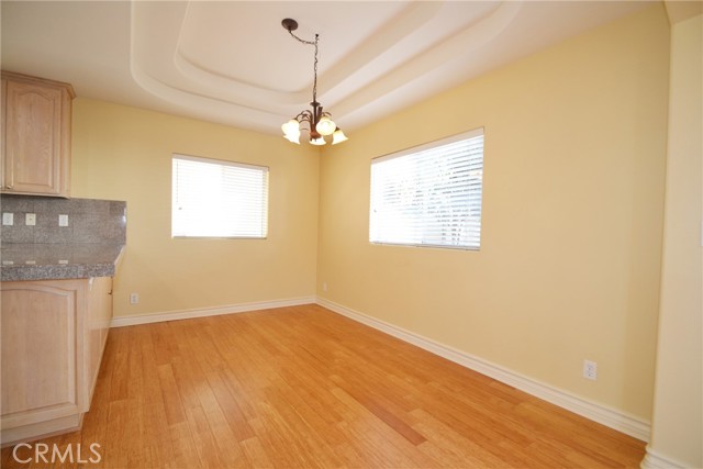 Detail Gallery Image 6 of 23 For 2203 Harriman Ln #B,  Redondo Beach,  CA 90278 - 4 Beds | 2/1 Baths