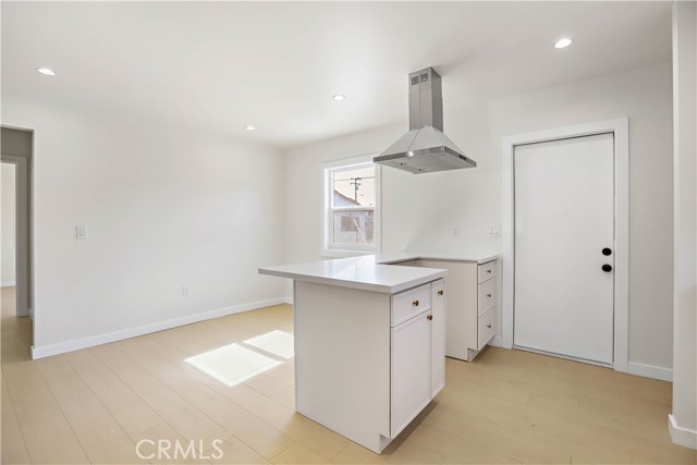 Detail Gallery Image 7 of 30 For 922 W School, Compton,  CA 90220 - 2 Beds | 1 Baths