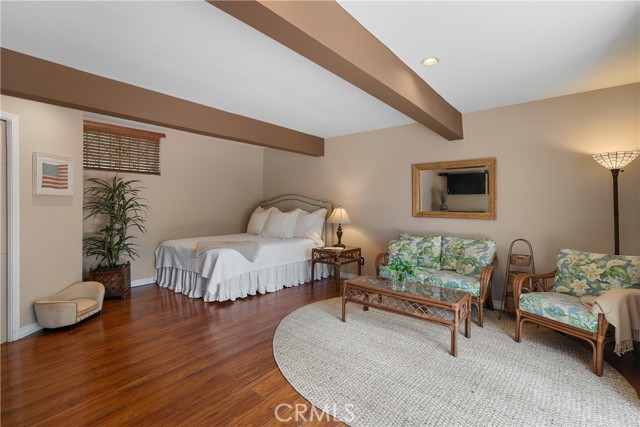 11818 Laurel Hills Road, Studio City CA: https://media.crmls.org/medias/5232f944-67ff-4c67-a557-54ae59d5d1c1.jpg