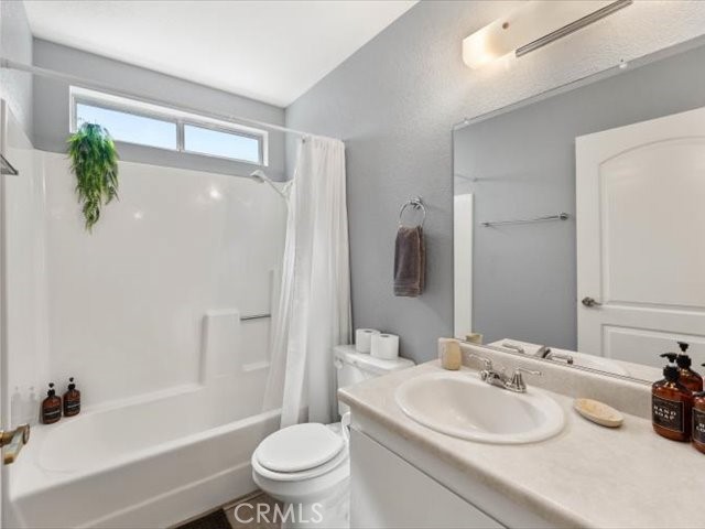 Detail Gallery Image 22 of 48 For 667 Brookridge Dr, Redding,  CA 96003 - 2 Beds | 2 Baths