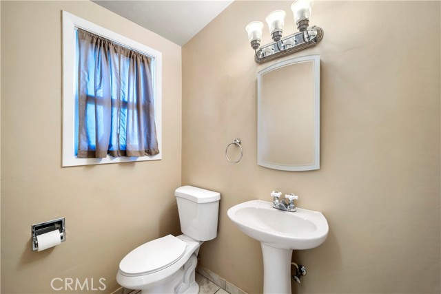 Detail Gallery Image 18 of 45 For 3245 Vista Way, Hemet,  CA 92544 - 4 Beds | 3/1 Baths