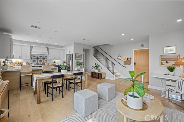 Detail Gallery Image 8 of 34 For 1010 S El Camino Real #101,  San Clemente,  CA 92672 - 3 Beds | 3 Baths