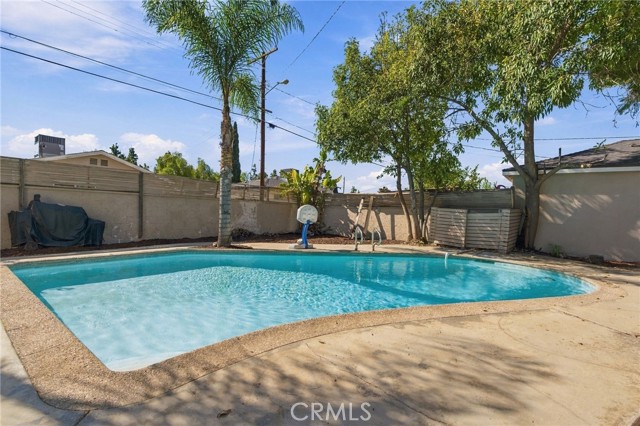 12410 Lull Street photo 4