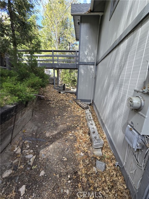 1207 Aleutian, Lake Arrowhead CA: https://media.crmls.org/medias/523467fa-8c63-498c-a43e-aba87ccef960.jpg