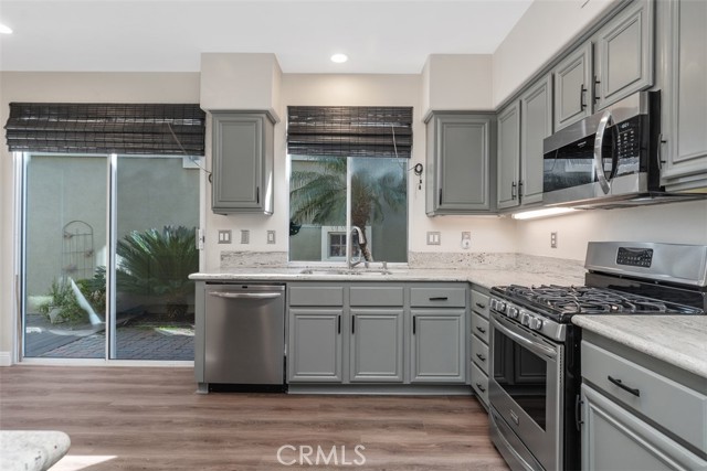 Detail Gallery Image 12 of 34 For 17 Paseo Dalia, Rancho Santa Margarita,  CA 92688 - 3 Beds | 3 Baths