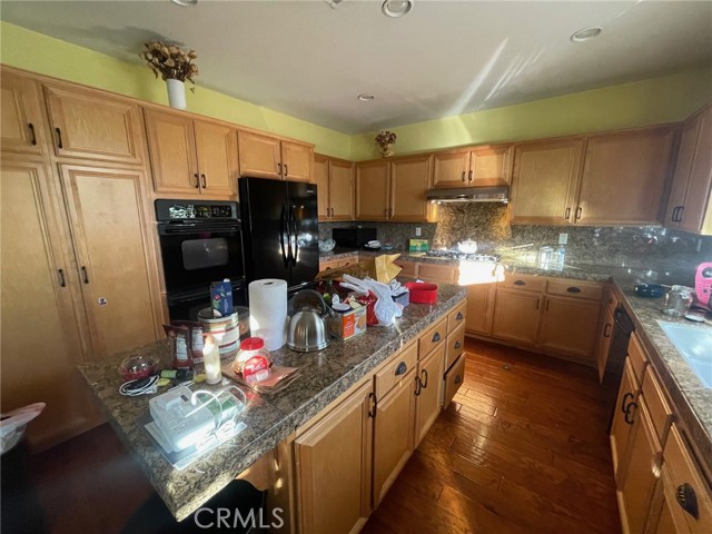 Detail Gallery Image 9 of 31 For 42206 Kimberly, Murrieta,  CA 92562 - 6 Beds | 4 Baths