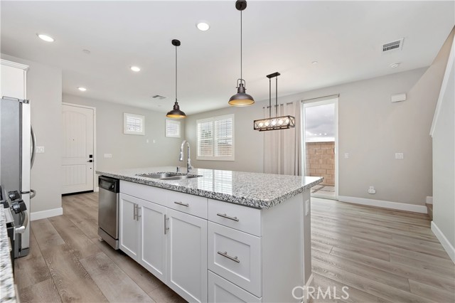 Detail Gallery Image 10 of 33 For 27460 Clarise Ln, Murrieta,  CA 92562 - 4 Beds | 3/1 Baths