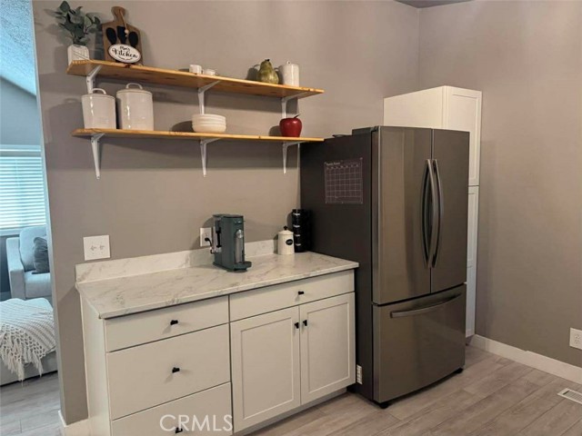 Image 9 of 31 For 627 Ventura  