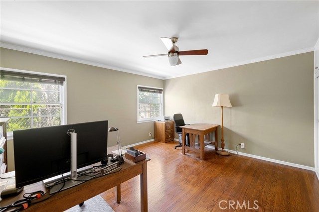 13617 Bassett Street, Valley Glen CA: https://media.crmls.org/medias/5236147d-f427-4921-882e-1a5e4bd01b88.jpg