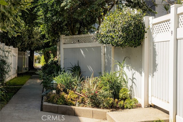 8350 Burnet, 9 photo 20