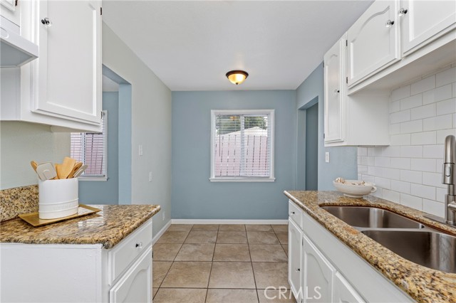 1048 S Record Avenue, East Los Angeles CA: https://media.crmls.org/medias/5237bd77-aa57-4a3c-85bc-e117dc39ad0d.jpg