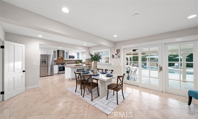 Detail Gallery Image 16 of 59 For 2039 S Eileen Dr, Anaheim,  CA 92802 - 4 Beds | 3 Baths