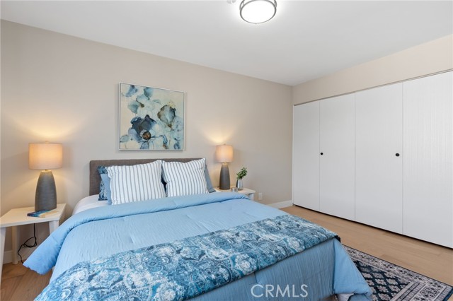 10707 Camarillo Street, 314 photo 20