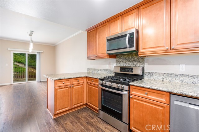 Detail Gallery Image 17 of 49 For 2832 Green River Rd #102,  Corona,  CA 92882 - 2 Beds | 2/1 Baths