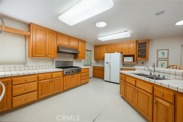 3625 Lombardy photo 17