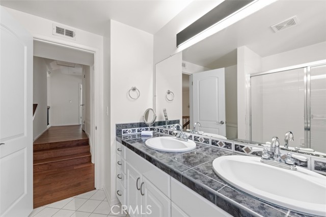 27093 Esward Drive, Calabasas CA: https://media.crmls.org/medias/5239f1f1-9fb8-4fd0-b0e0-9edd4417b422.jpg