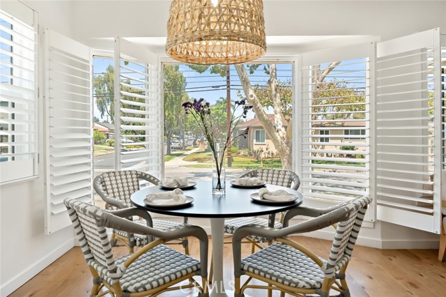 6202 Arbor Road, Lakewood CA: https://media.crmls.org/medias/523a1d13-ac1f-46b8-9f4a-af5a54d569c5.jpg