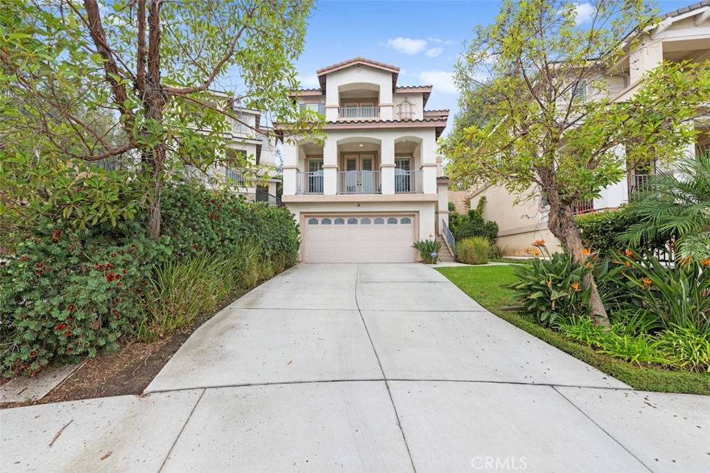 2883 Hathaway Court Signal Hill, California Beautiful 3 story house with a view of the Disneyland Fireworks!! 3 bedrooms and 3 full baths - lots of windows with plantation shutters and dark hardwood floors throughout the house. The first level - 2 car garage direct access to the guest room and bath plus a separate room for the laundry room. 2nd level - formal dining room with a balcony with an amazing view of the Disneyland fireworks. A huge master bedroom and master bath. 3rd floor another master bedroom with an on-suite bath. More pictures to follow.