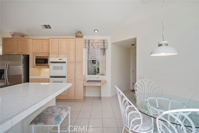 48 Siena, Laguna Niguel CA: https://media.crmls.org/medias/523ac2dd-ecb7-4a93-9315-e0a63f3c22d2.jpg