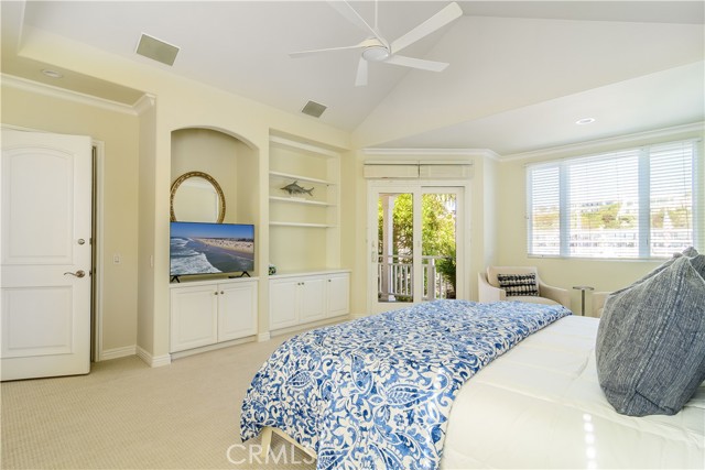 Detail Gallery Image 18 of 28 For 331 E Bay Front, Newport Beach,  CA 92662 - 3 Beds | 3 Baths