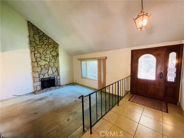 24224 Spicewood Lane, Harbor City CA: https://media.crmls.org/medias/523d477b-b892-444f-a420-96ae55dc2cbb.jpg