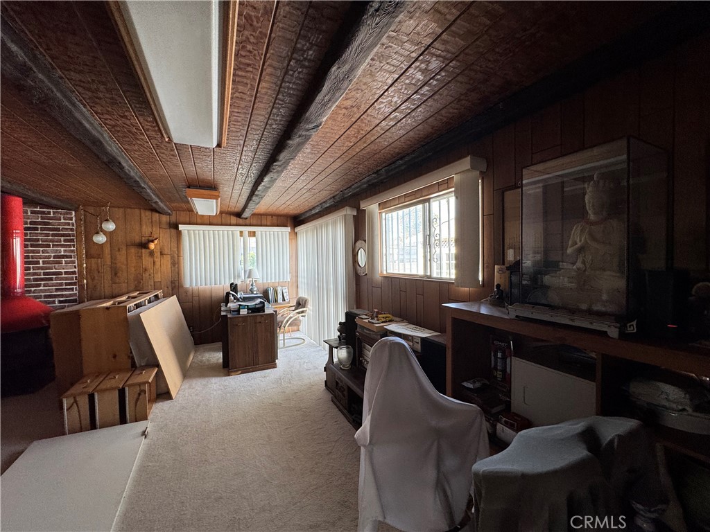 https://media.crmls.org/medias/523d9718-30fa-455f-ae24-42ba5bc189a1.jpg?preset=X-Large