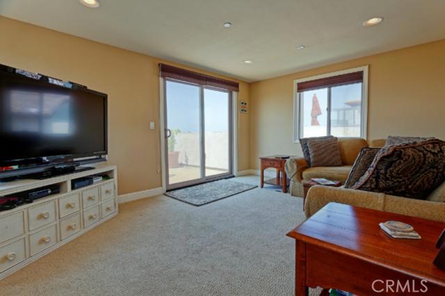 123 Guadalupe Avenue, Redondo Beach, California 90277, 4 Bedrooms Bedrooms, ,2 BathroomsBathrooms,Residential,Sold,Guadalupe,SB15097321