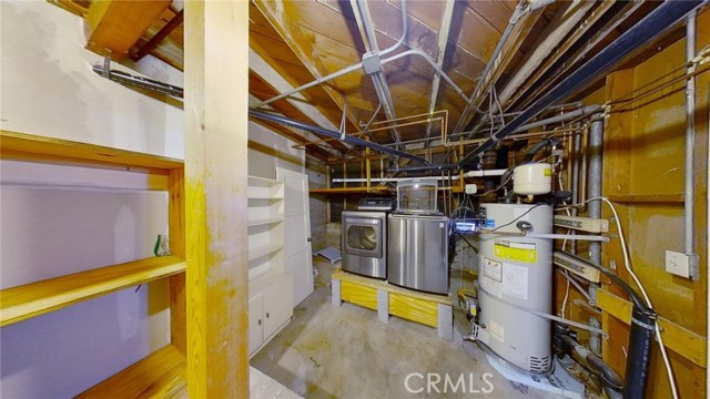 519 Poppy Avenue, Corona del Mar CA: https://media.crmls.org/medias/523da9a6-3e4a-43eb-948a-b1f02d5fa06a.jpg