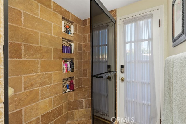 Detail Gallery Image 18 of 24 For 2309 Avenida Del Vista, Corona,  CA 92882 - 3 Beds | 2 Baths