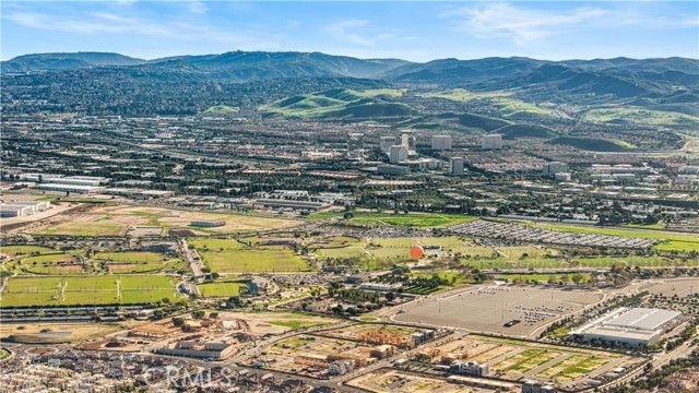 470 Lobata, Irvine CA: https://media.crmls.org/medias/523e5f22-2f03-4205-a719-1fdfca7ef503.jpg