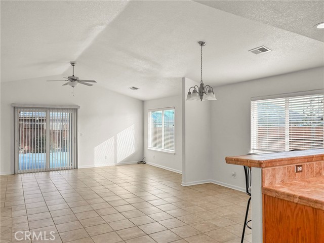 Detail Gallery Image 5 of 25 For 1645 Olivewood, Orland,  CA 95963 - 4 Beds | 2 Baths