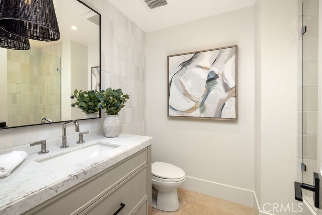 Detail Gallery Image 21 of 25 For 1933 Port Bristol Cir, Newport Beach,  CA 92660 - 5 Beds | 3 Baths