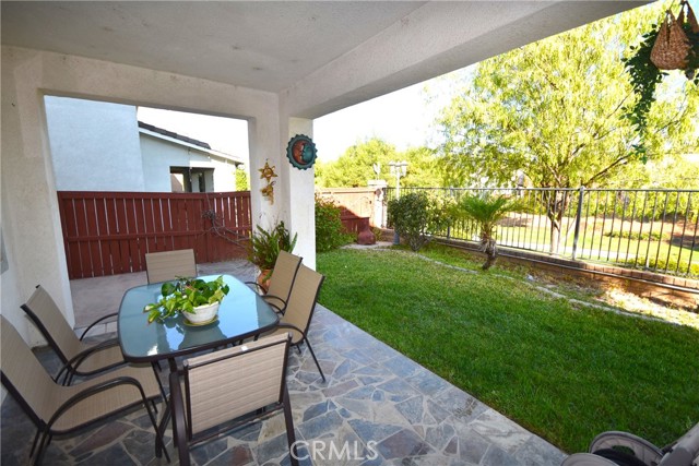 1886 Mount Verdugo Lane, Perris CA: https://media.crmls.org/medias/523fa2ef-5d0a-41c8-bac9-ec20ab12f32e.jpg