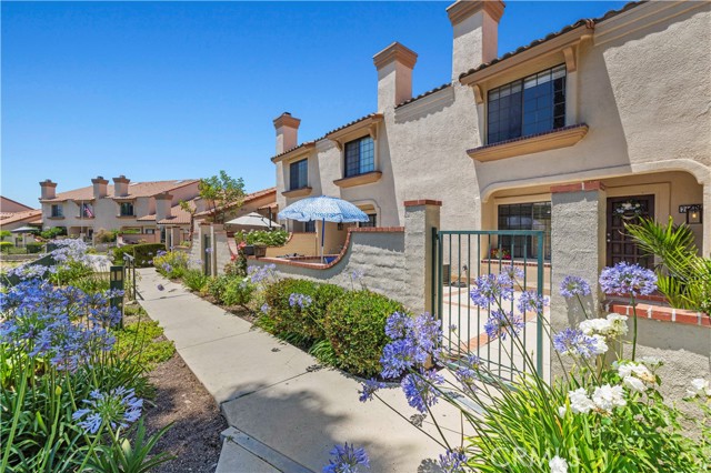 Detail Gallery Image 44 of 58 For 260 Country Club Dr #B,  Simi Valley,  CA 93065 - 2 Beds | 2/1 Baths