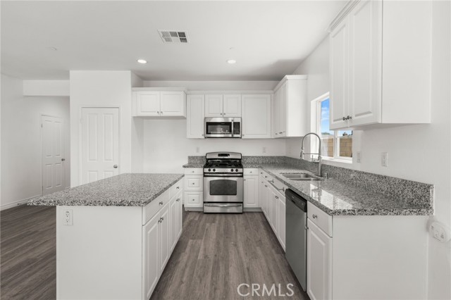 84457 Raphael Way, Coachella CA: https://media.crmls.org/medias/52400387-acf4-4374-b210-5fbb9e798171.jpg