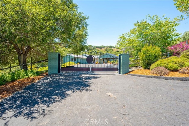 229 Blue Sky Drive, Arroyo Grande CA: https://media.crmls.org/medias/5240b4ca-6ef8-4fe5-aa59-a57a3681c08c.jpg