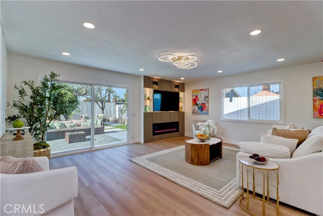 Detail Gallery Image 21 of 63 For 19691 Canberra Ln, Huntington Beach,  CA 92646 - 5 Beds | 3 Baths