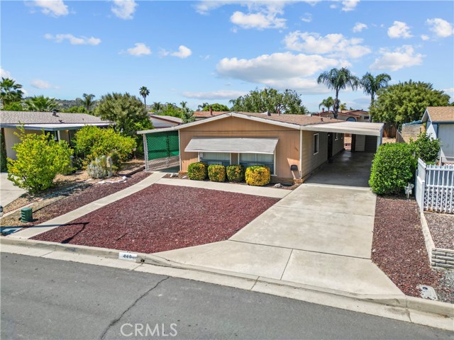 Detail Gallery Image 2 of 56 For 440 Highland Vista Way, Perris,  CA 92570 - 2 Beds | 2 Baths