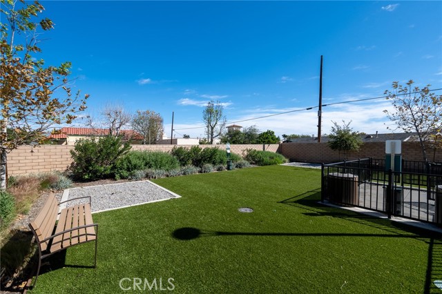 Detail Gallery Image 35 of 43 For 202 Bonita Ln, Rialto,  CA 92376 - 3 Beds | 2/1 Baths