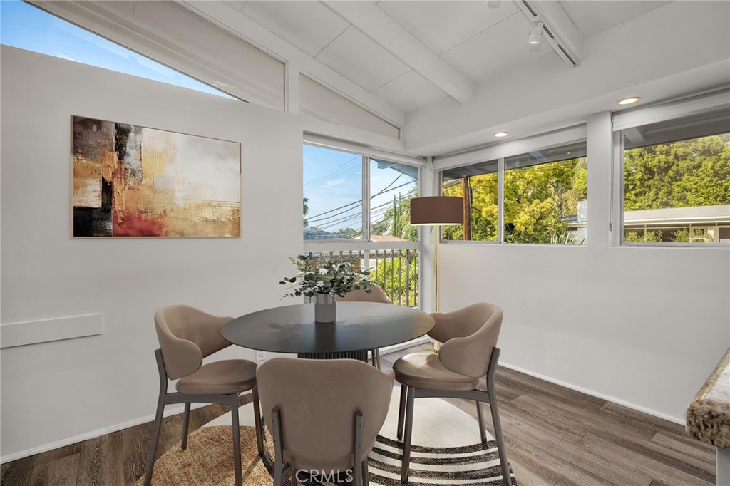 3521 Stonewood DriveSherman Oaks image #11