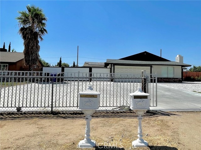 Detail Gallery Image 5 of 29 For 14745 La Brisa Rd, Victorville,  CA 92392 - 4 Beds | 2 Baths