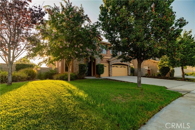 Detail Gallery Image 2 of 70 For 7484 Sequoia Ln, Highland,  CA 92346 - 5 Beds | 3/1 Baths