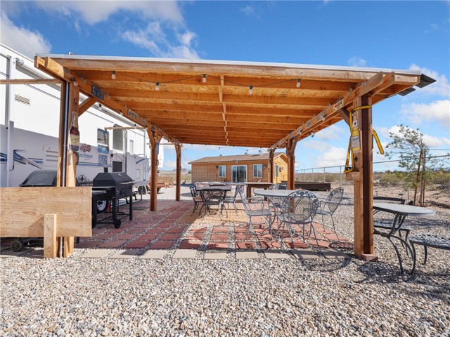Detail Gallery Image 11 of 20 For 500 Rodeo Rd, Lucerne Valley,  CA 92356 - 2 Beds | 1 Baths