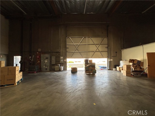 16018 Adelante Street, Irwindale, California 91702, ,Commercial Lease,For Rent,16018 Adelante Street,CRAR25065200